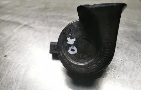Skoda Fabia Mk2 (5J) Horn signal