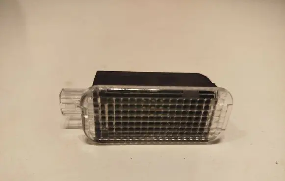 Audi A6 S6 C8 4K Front door interior light 4E0947415