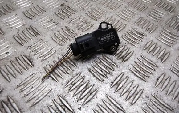 Skoda Octavia Mk2 (1Z) Air pressure sensor 038906051B 0281002399