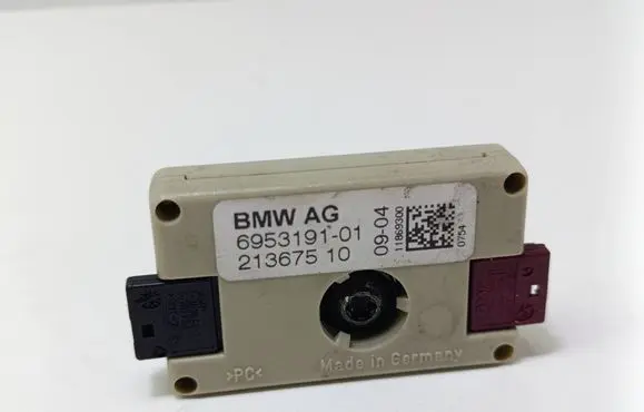 BMW 5 E60 E61 Aerial antenna amplifier 6953191