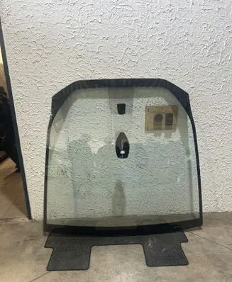 Citroen C4 II Picasso Front windscreen/windshield window 