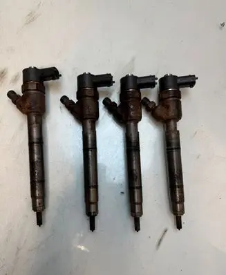 KIA Ceed Fuel injector 338002A900