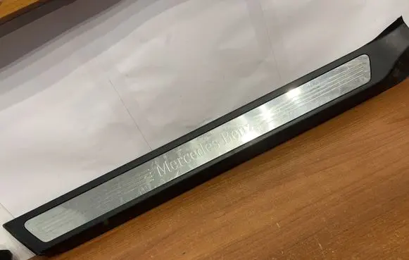 Mercedes-Benz E A207 Side skirt rear trim A2076800235 D1763
