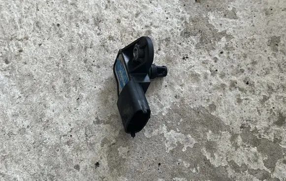Chrysler Grand Voyager V Air pressure sensor 0281002845 1008021CC
