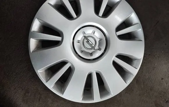 Opel Zafira B R16 wheel hub/cap/trim 13242075 94071F81 8707781
