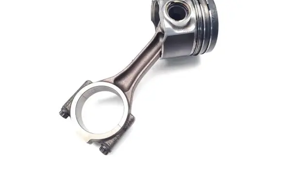 Mitsubishi Outlander Piston with connecting rod BSY