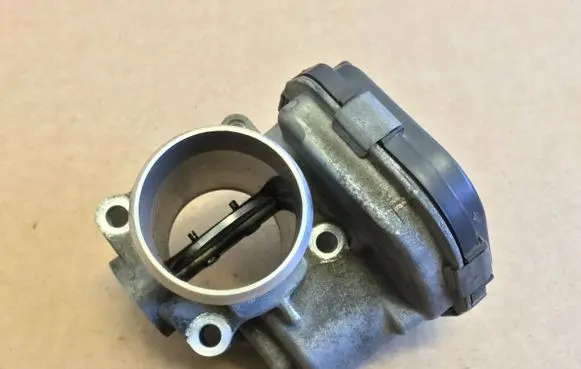 Ford C-MAX II Throttle valve 9673534480 28275019 28098656