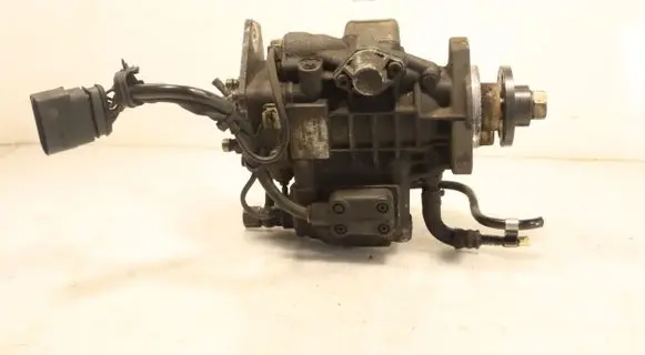 Seat Leon (1M) Fuel injection high pressure pump 