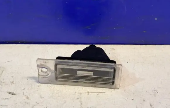 Volvo V70 Number plate light 9187153