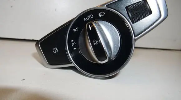 Mercedes-Benz E W213 Light switch A2229055508