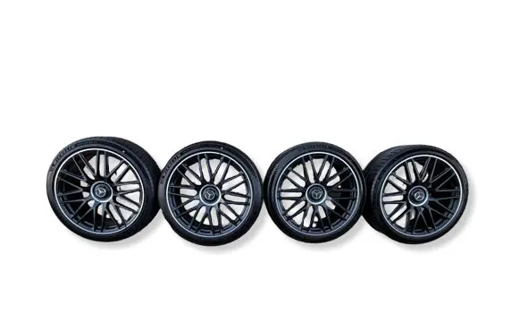 Mercedes-Benz SL AMG R232 R21 alloy rim A2324013000 A2324012900