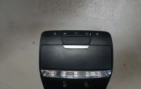 Mercedes-Benz C AMG W205 Front seat light A0008274423 A0009067903 80S101086540