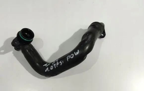 Audi A1 Breather hose/pipe 04C103474B