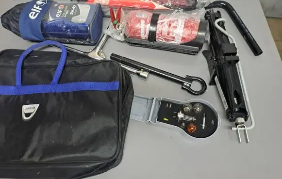 Dacia Sandero III Tool set 995501971R