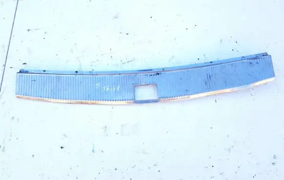 Volkswagen Touareg I Other trunk/boot trim element 7l6863459