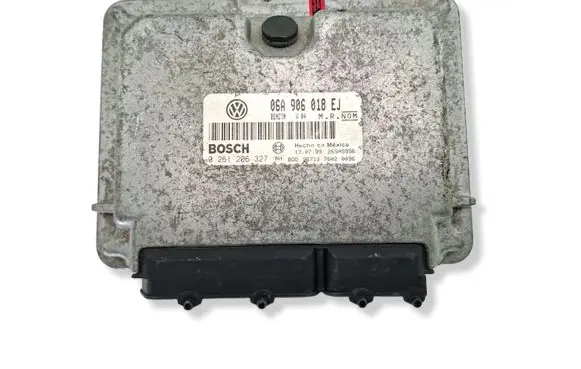 Volkswagen New Beetle Engine control unit/module 06A906018EJ 0261206327