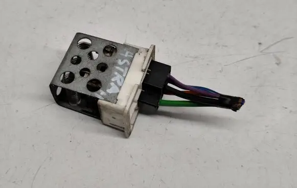 Opel Astra H Heater blower motor/fan resistor 52475432