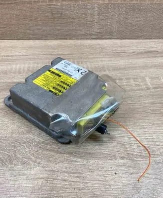Toyota Avensis T250 Airbag control unit/module 8917005220 215955102