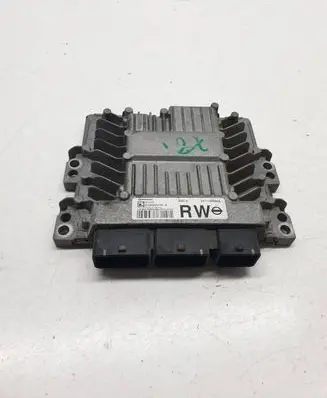 Nissan Qashqai Engine control unit/module 23710BR30A S180033108A