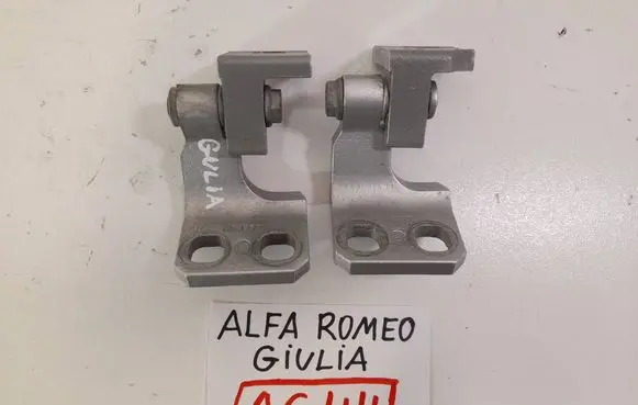 Alfa Romeo Giulia Front door upper hinge A048903