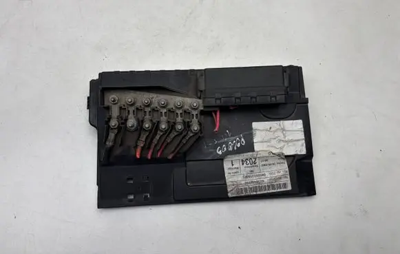 Volkswagen Polo Fuse module 6Q0937550F