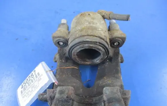Seat Ibiza III (6L) Front brake caliper