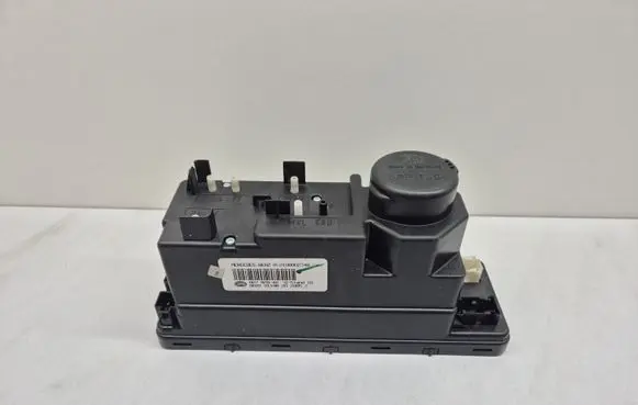Mercedes-Benz E W210 Central locking vacuum pump 2108002748 A2108002748 00782840