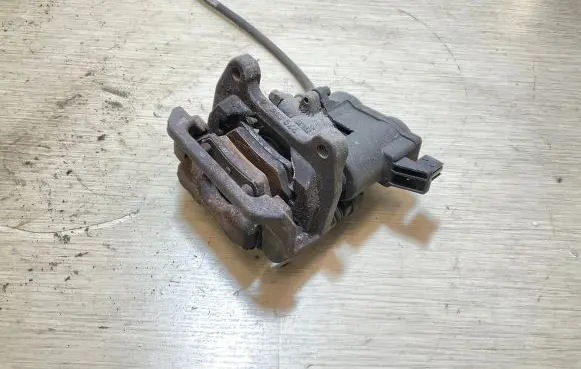 Volvo XC40 Rear brake caliper 31471179