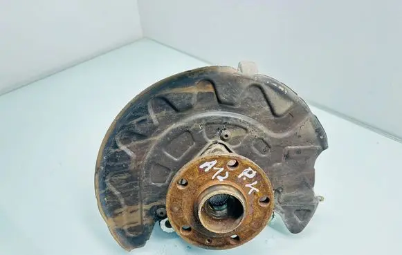 Volkswagen PASSAT B8 Front wheel hub 