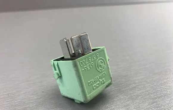 BMW 1 E81 E87 Other relay 8373700 61368373700 61360141229