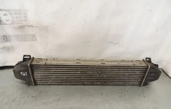 Volvo XC60 Intercooler radiator 8G919L440AD D121