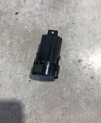 Toyota C-HR I Engine start stop button switch 15F032F