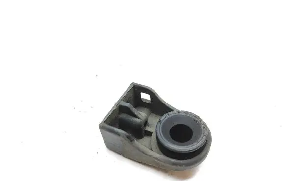 Citroen DS5 Radiator mount bracket