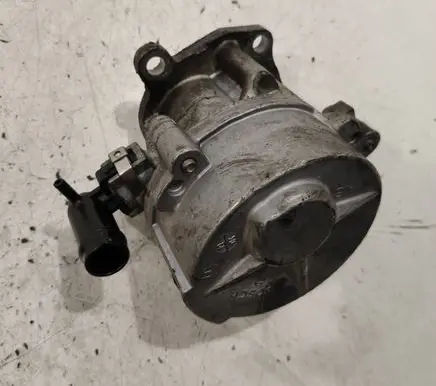 Renault Laguna II Vacuum pump D163322916