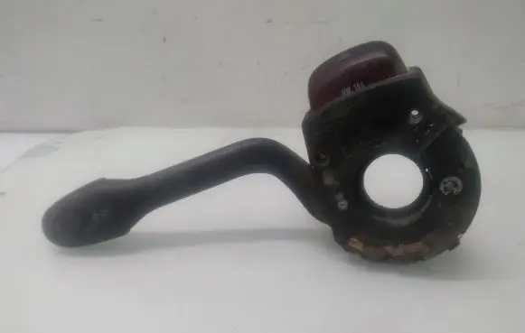 Volkswagen Golf III Indicator stalk Q891