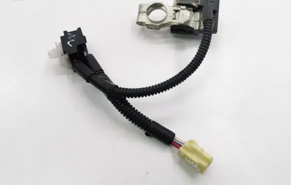 Lexus GS 300 350 430 450H Battery relay fuse 