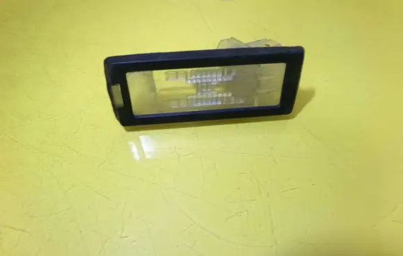 Renault Scenic II - Grand scenic II Number plate light 57749 3200013577