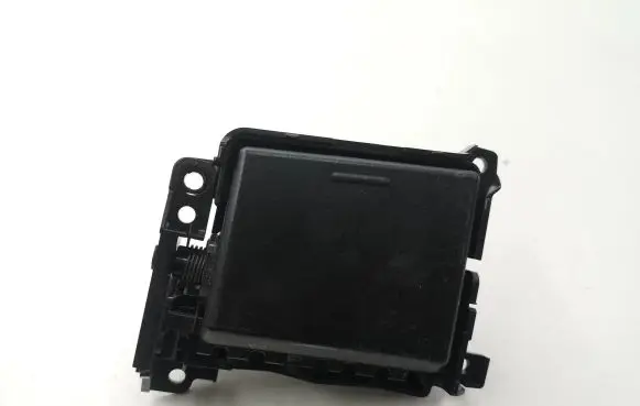 Lexus CT 200H USB socket connector 5880276020 5885176020