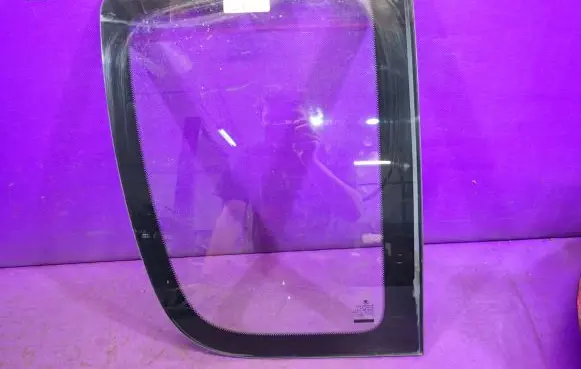 Skoda Roomster (5J) Rear side window