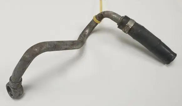 Volvo V70 Engine coolant pipe/hose 31104675