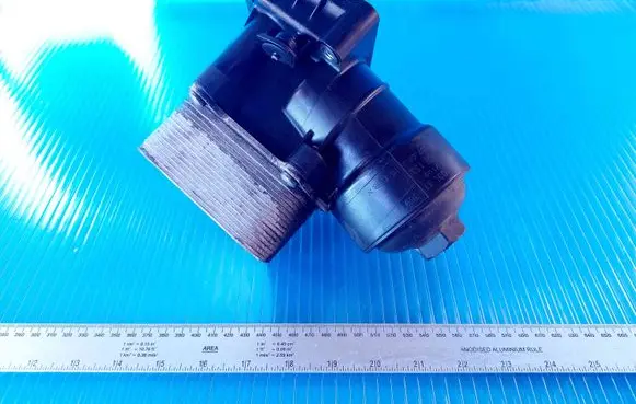 Volkswagen Crafter Oil filter mounting bracket 03L117021C 03L115389H V100