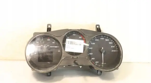 Seat Altea XL Clock 