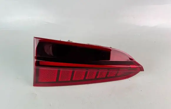Hyundai Santa Fe Tailgate rear/tail lights N02R