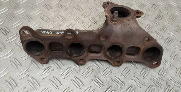 Toyota Urban Cruiser (XP110) Exhaust manifold 