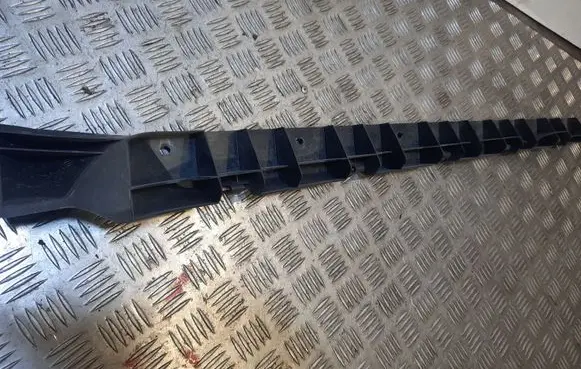 Mercedes-Benz GL X164 Sill supporting ledge A1646982527
