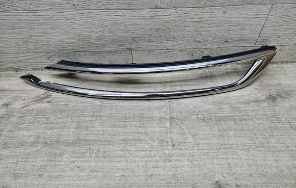 Citroen C4 II Picasso Front bumper splitter molding 9815202680
