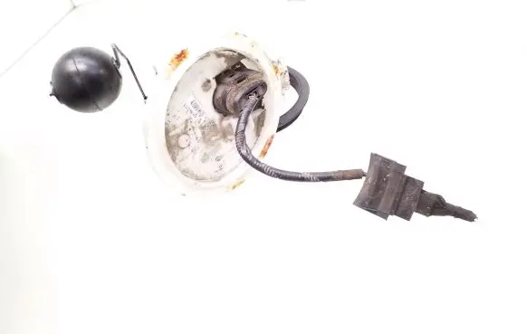 Audi A4 S4 B7 8E 8H Fuel level sensor 8E0201317R 221824090007