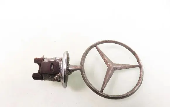 Mercedes-Benz E AMG W210 Manufacturer badge logo/emblem 