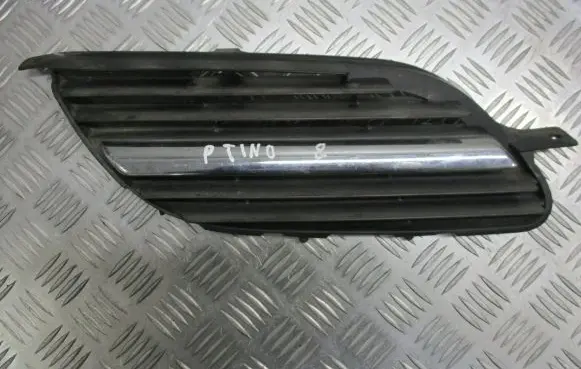 Nissan Almera Tino Front bumper lower grill
