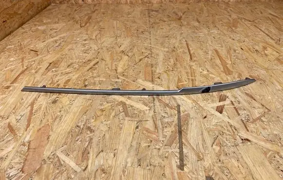 Hyundai Kona I Front bumper lower grill 86575K4AA0